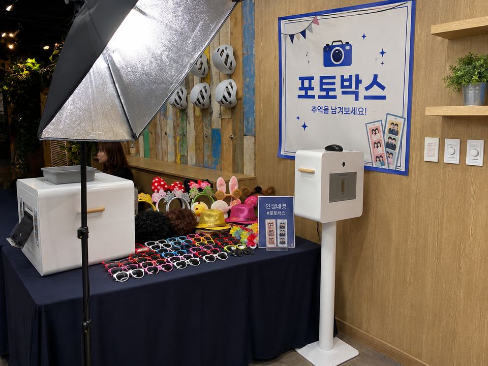 플레이큐브 턴키 부스 운영 — 포토부스 설치