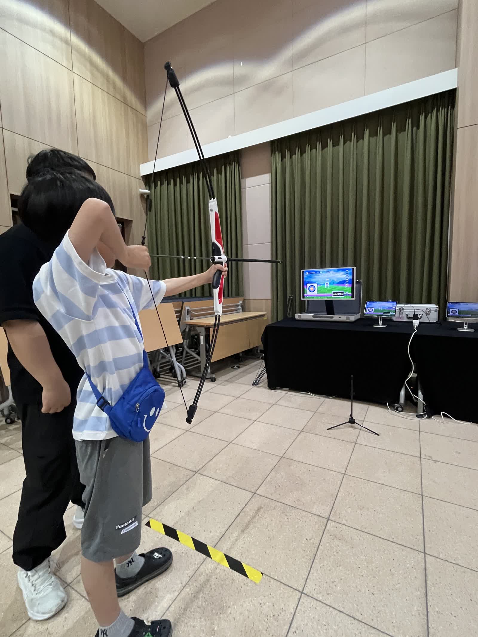 학교축제에서 운영한 스마트양궁 체험부스